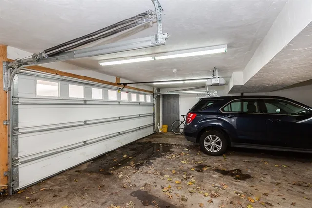 $6,800 | 182 Calumet Street, Unit 182, Boston, MA 02120