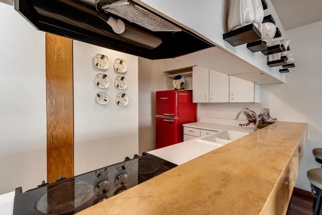 $500,000 | 404 South Blount Street, Unit 307, Madison, WI 53703