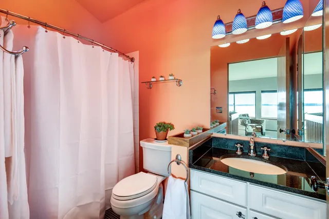 $500,000 | 404 South Blount Street, Unit 307, Madison, WI 53703