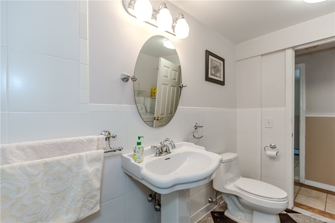39 Francis Road Glocester, RI 02857 - Photo 37 of 50