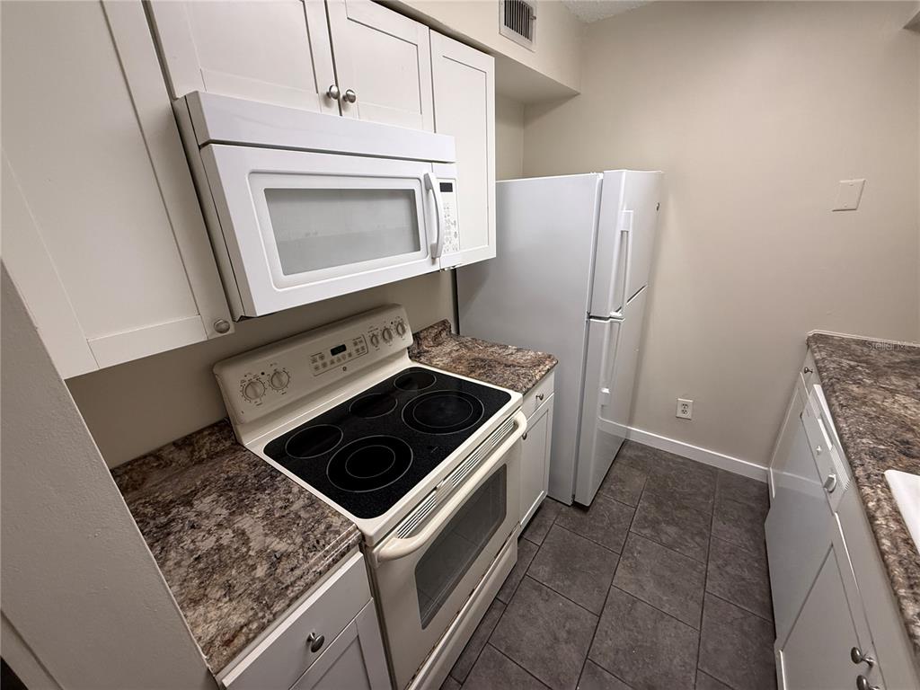 305 Wymore Road, Unit 110 Altamonte Springs, FL 32714 - Photo 4 of 12