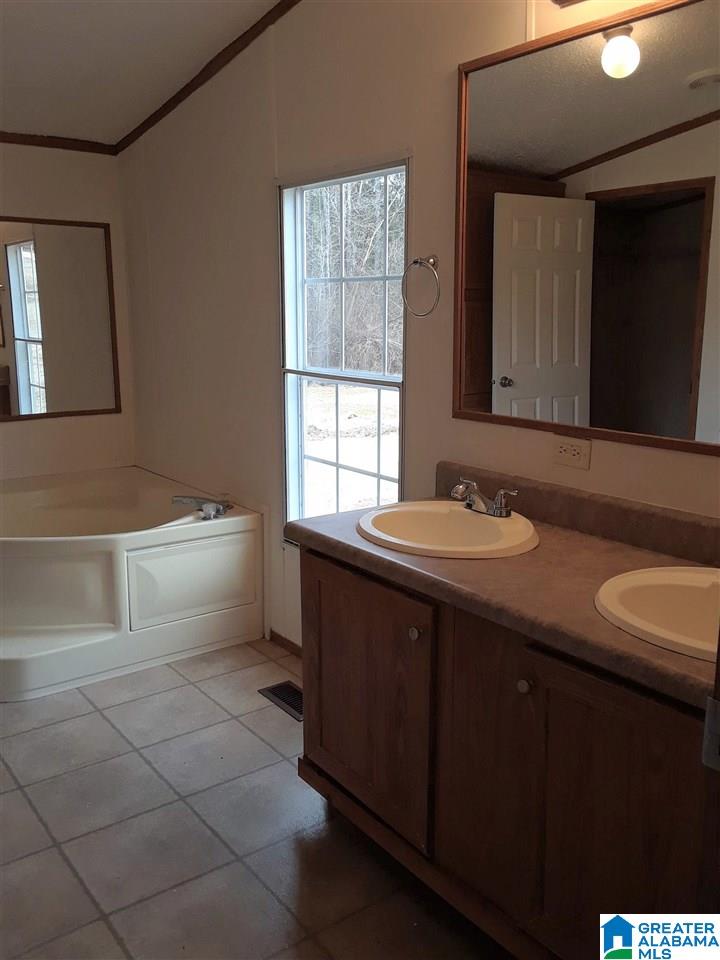 47 Dora Lane Vincent, AL 35178 - Photo 6 of 10