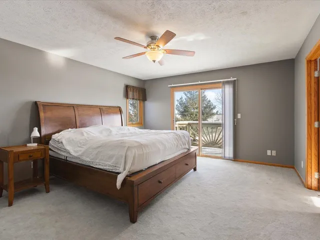 a en suite bathroom with a sink and a mirror