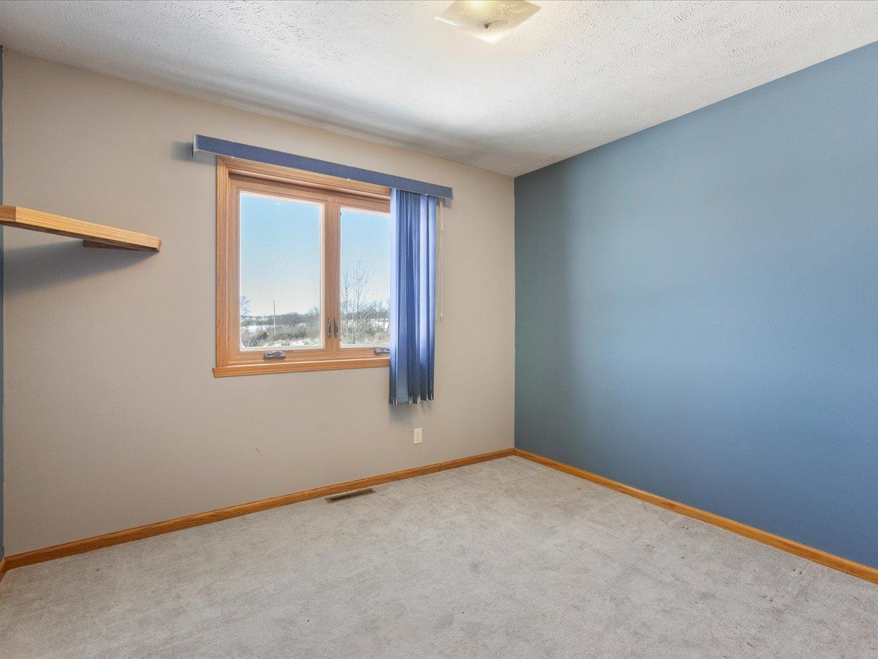 16403 Hartman Road Davis, IL 61019 - Photo 27 of 32