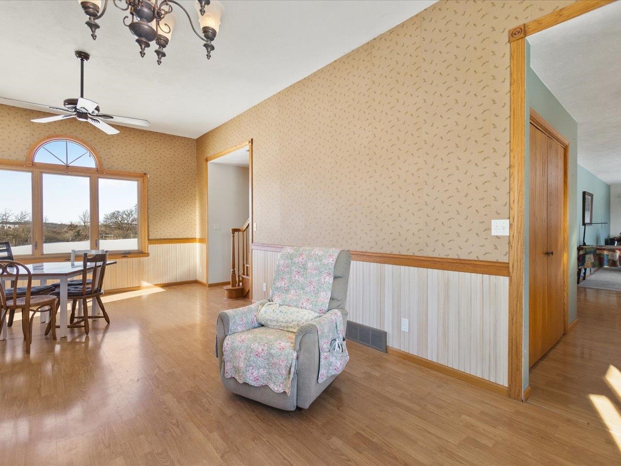 16403 Hartman Road Davis, IL 61019 - Photo 10 of 32