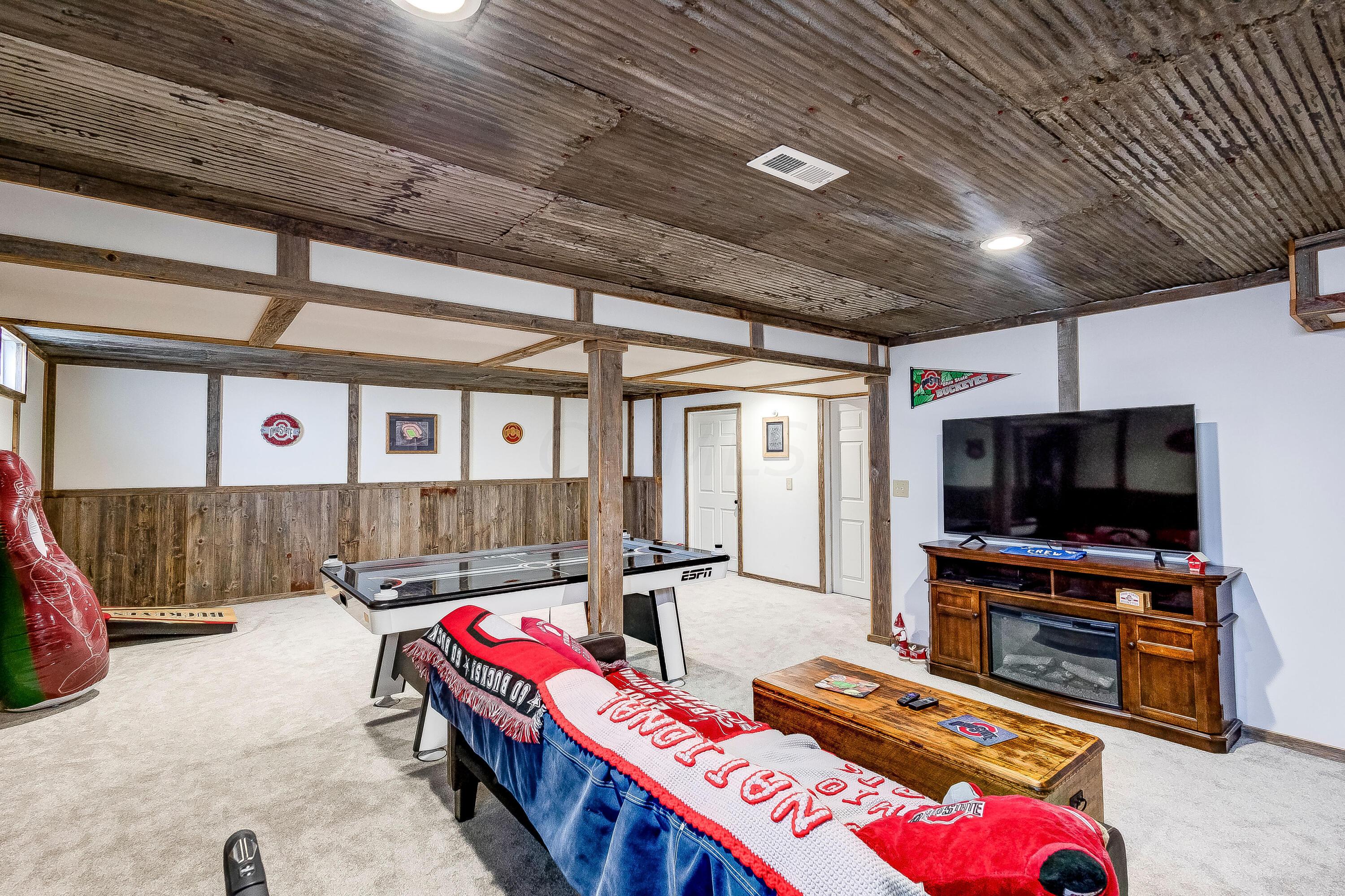 14055 Lohr Road Mount Vernon, OH 43050 - Photo 32 of 48 1-28
