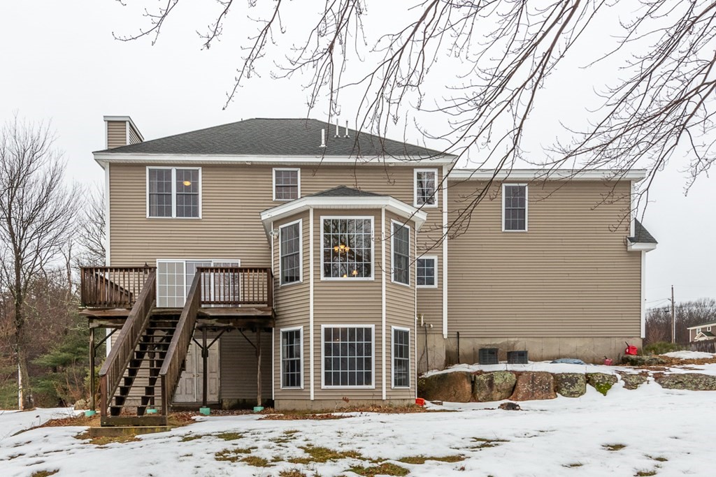 89 Barker Hill Road Townsend, MA 01469 - Photo 2 of 42 Gallery Image 2