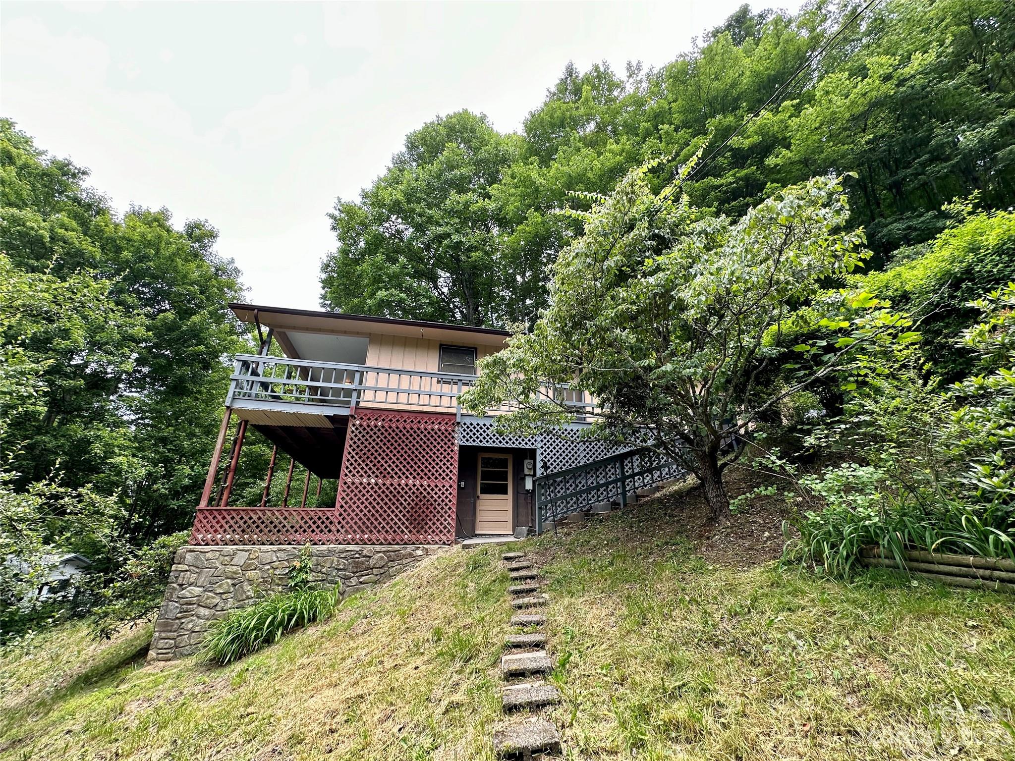 66 Duncan Road Waynesville, NC 28785 - Photo 19 of 20 Gallery Image 19
