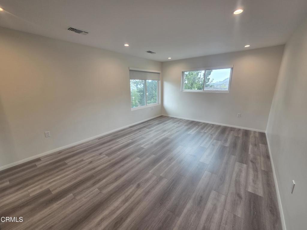 2915 Hopeton Road La Crescenta, CA 91214 - Photo 20 of 28 20 bed