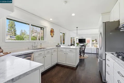 $1,950,000 | 152 Walford Drive, Moraga, CA 94556