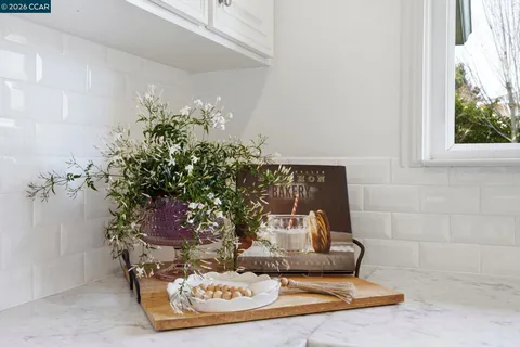 $1,950,000 | 152 Walford Drive, Moraga, CA 94556