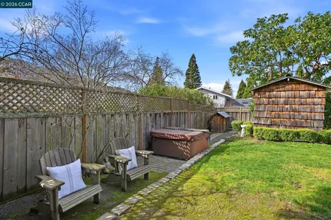 $1,950,000 | 152 Walford Drive, Moraga, CA 94556