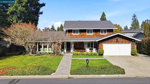 $1,950,000 | 152 Walford Drive, Moraga, CA 94556