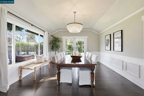 $1,950,000 | 152 Walford Drive, Moraga, CA 94556