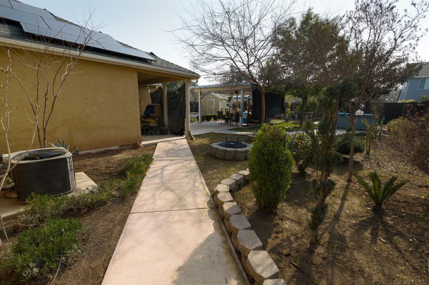 421 Sierra Avenue Reedley, CA 93654 - Photo 5 of 26 Gallery Image 5