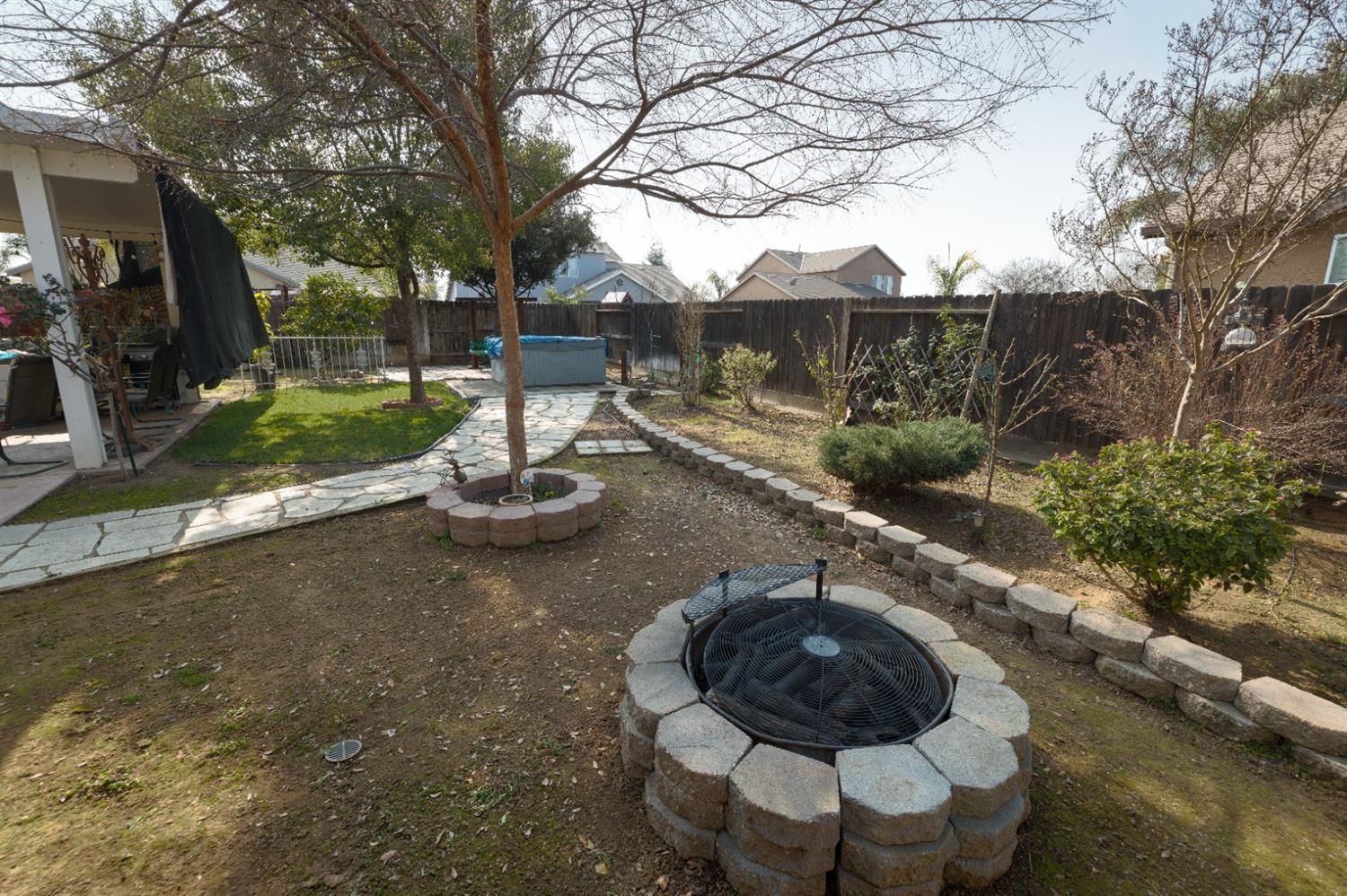 421 Sierra Avenue Reedley, CA 93654 - Photo 7 of 26 Gallery Image 7