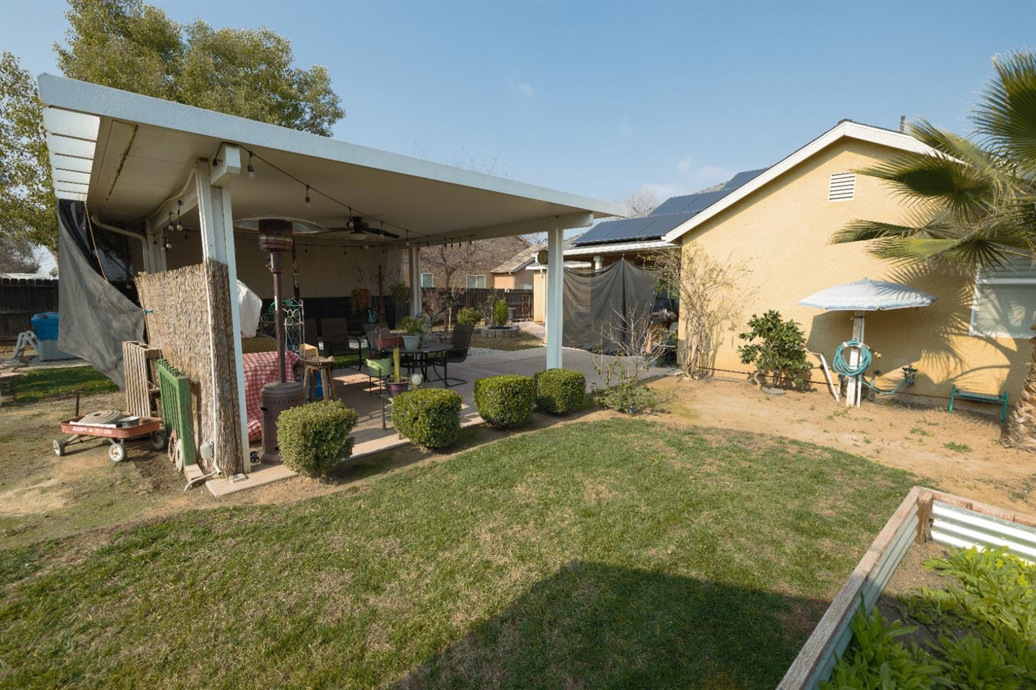 421 Sierra Avenue Reedley, CA 93654 - Photo 8 of 26 Gallery Image 8
