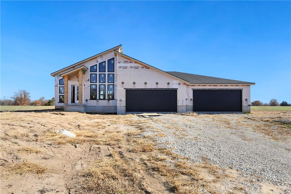 7915 South Old Major Road Grain Valley, MO 64029 - Photo 2 of 41