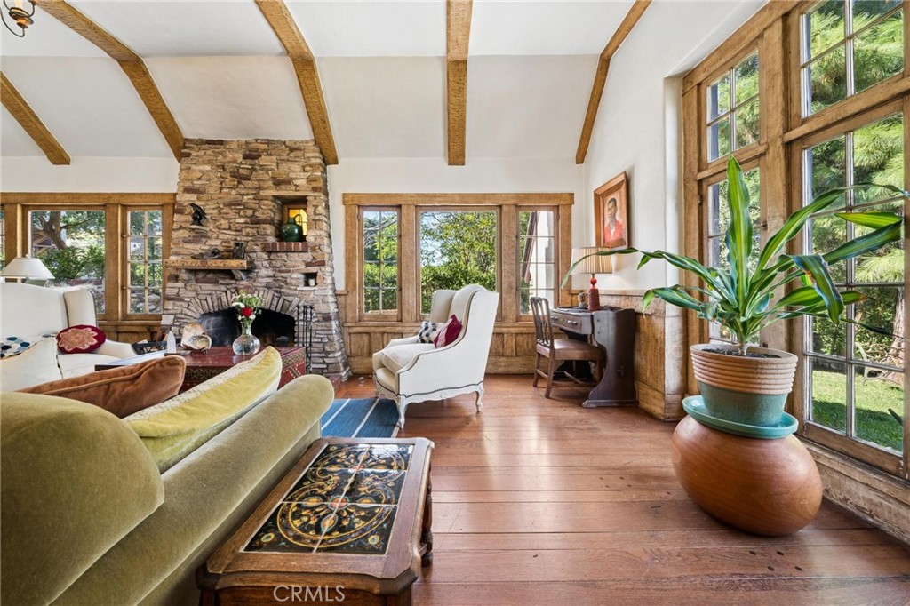 23021 8th Street Newhall, CA 91321 - Photo 17 of 75