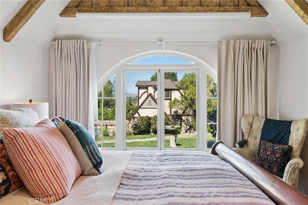 23021 8th Street Newhall, CA 91321 - Photo 32 of 75