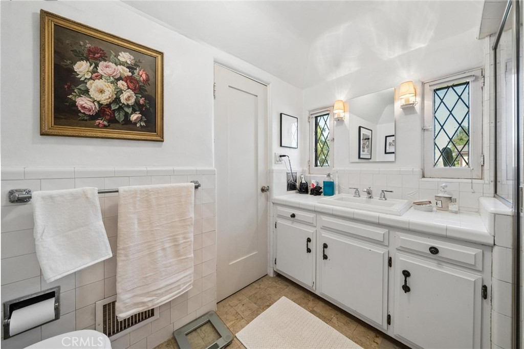 23021 8th Street Newhall, CA 91321 - Photo 40 of 75