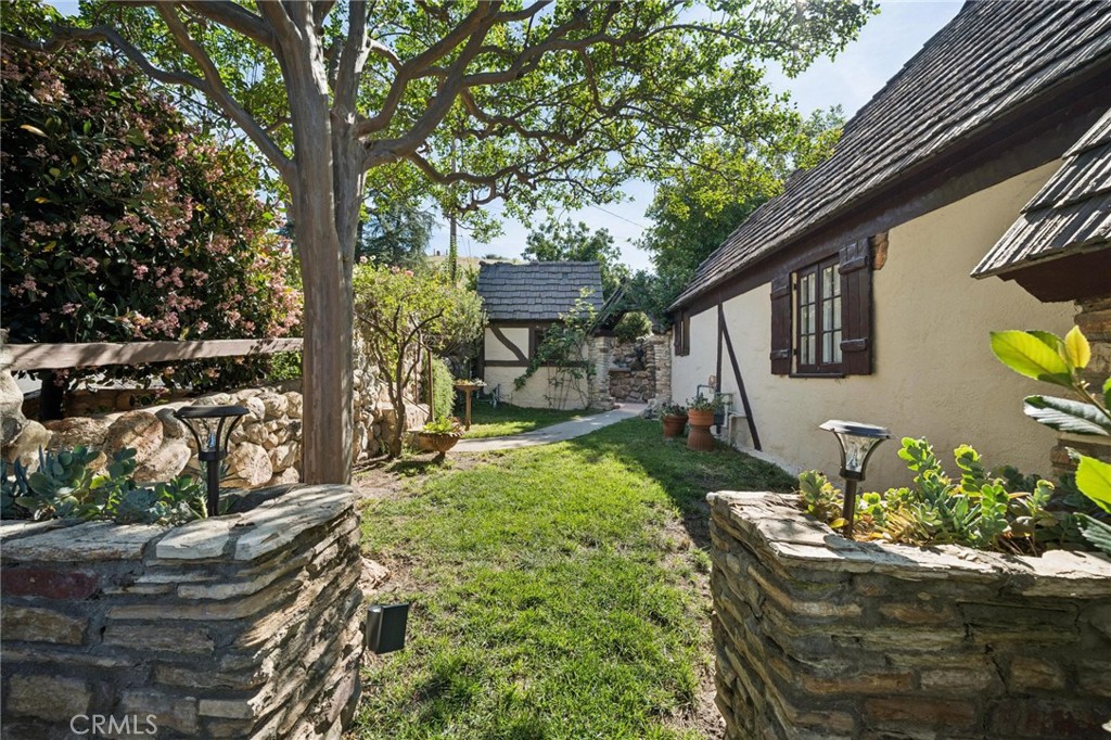 23021 8th Street Newhall, CA 91321 - Photo 44 of 75