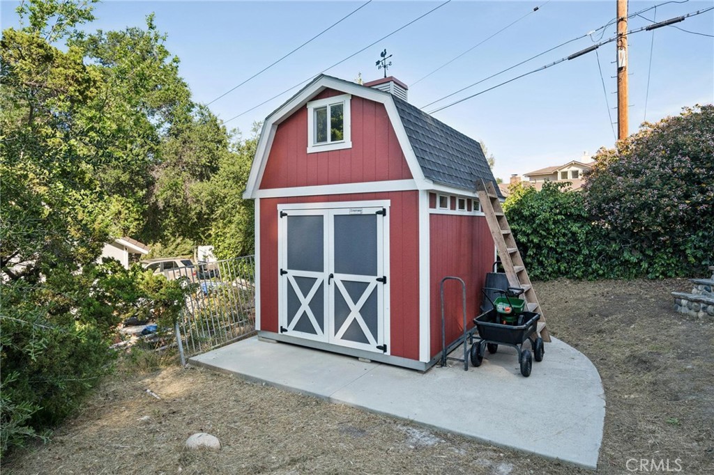 23021 8th Street Newhall, CA 91321 - Photo 53 of 75