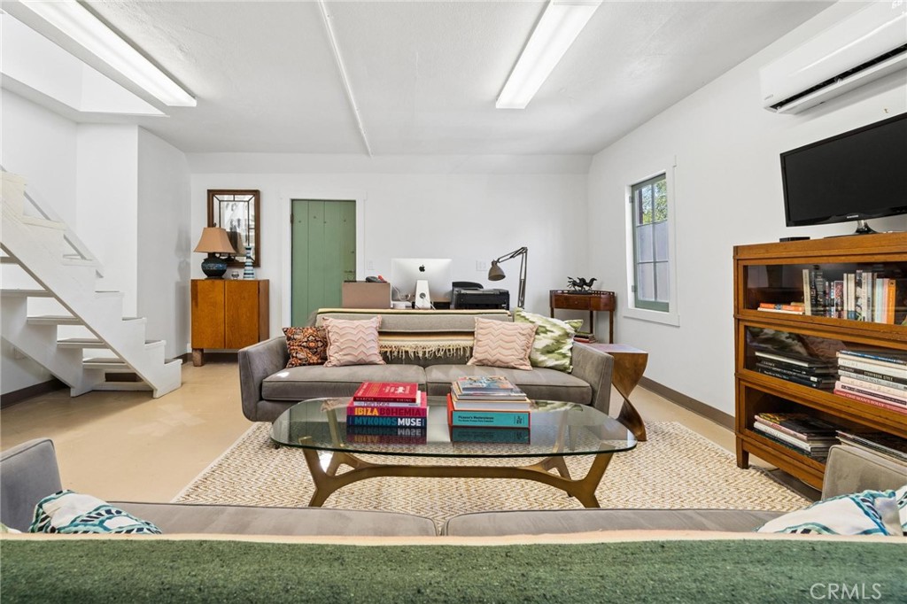 23021 8th Street Newhall, CA 91321 - Photo 58 of 75