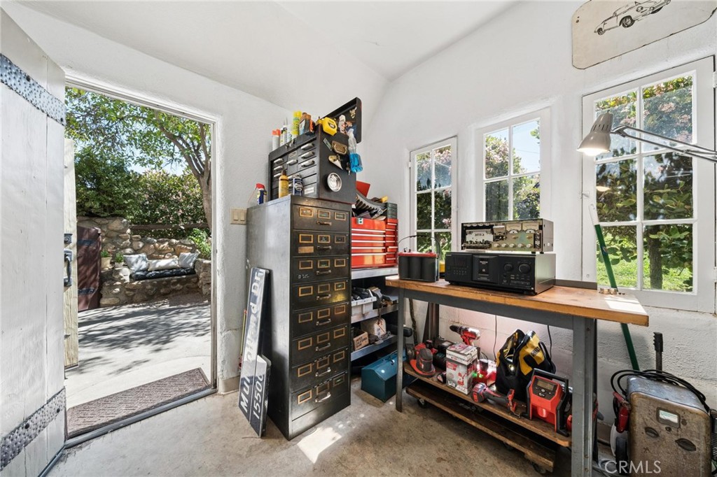 23021 8th Street Newhall, CA 91321 - Photo 68 of 75