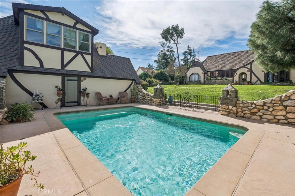 23021 8th Street Newhall, CA 91321 - Photo 10 of 75