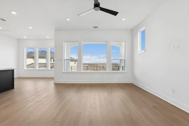 $715,000 | 16 Maybury Way, Lakeway, TX 78738