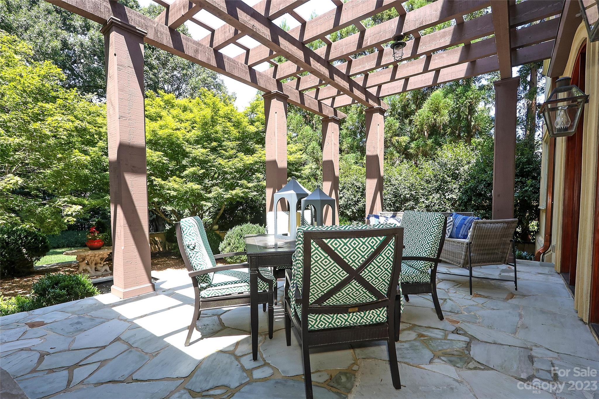 2416 Warburton Road Charlotte, NC 28211 - Photo 38 of 46 a view of a chairs and table in the patio