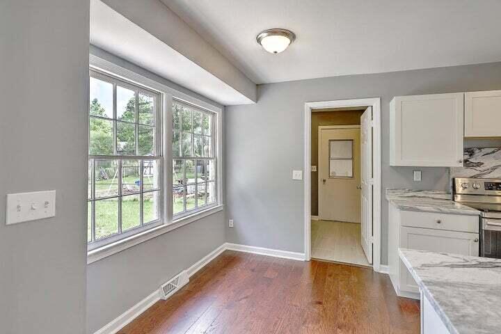 8440 Delhi Road North Charleston, SC 29406 - Photo 8 of 16 interior11