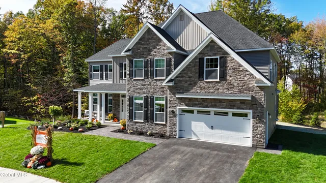 $959,980 | 34 Tamarack Street, Ballston, NY 12019