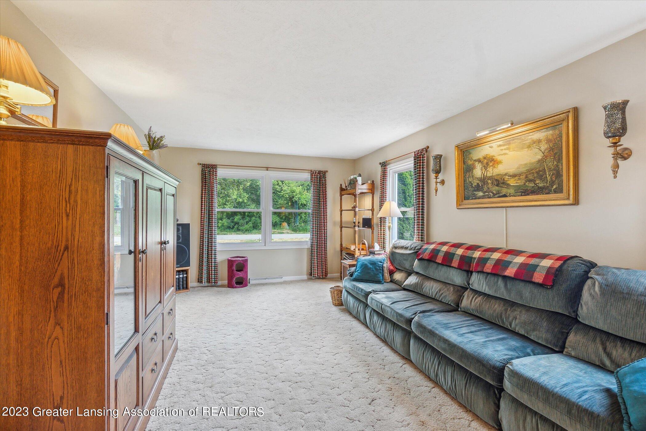 1238 Otto Road Charlotte, MI 48813 - Photo 6 of 46 10-1238-Otto-Rd-Charlotte-MI-48813-Windo