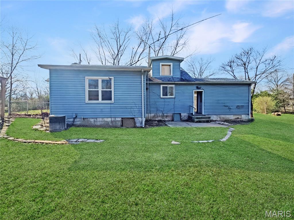 9533 Berry Road Bonne Terre, MO 63628 - Photo 2 of 11