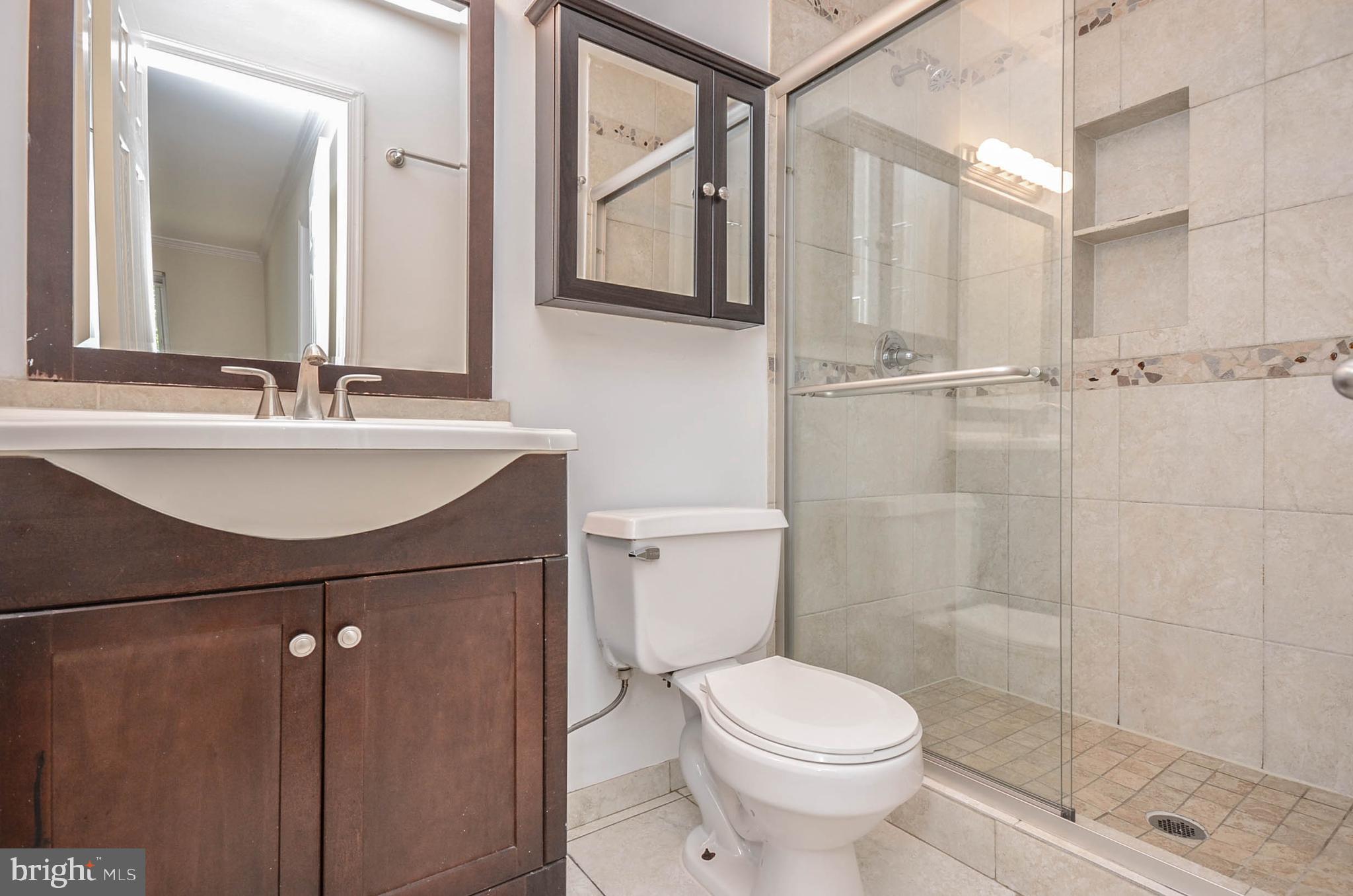 18300 Streamside Drive, Unit 103 Gaithersburg, MD 20879 - Photo 12 of 29 Master bath