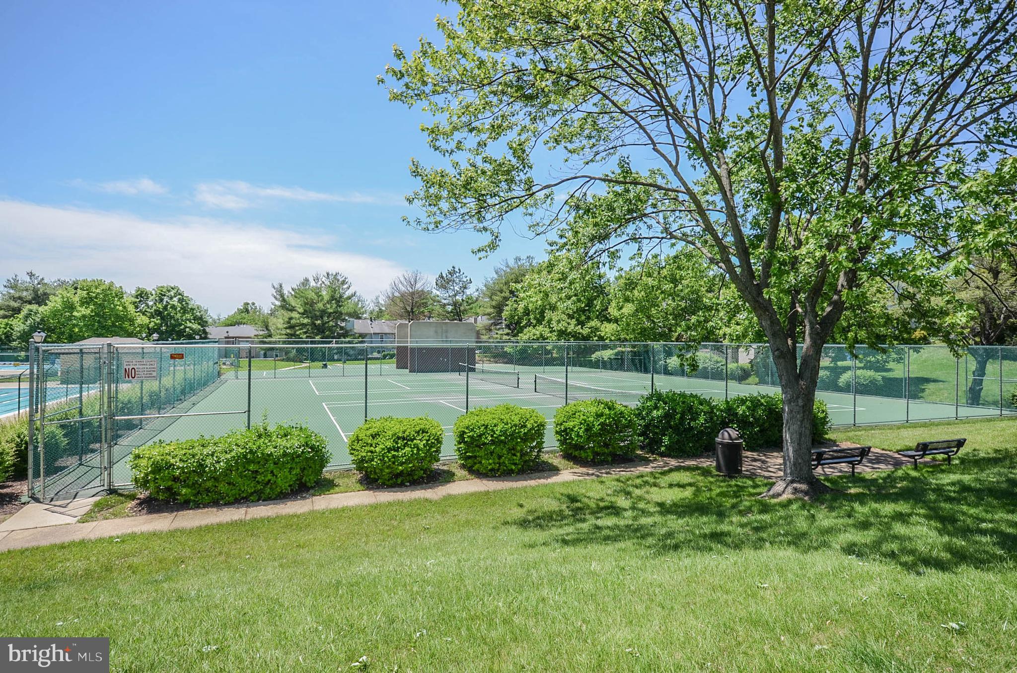 18300 Streamside Drive, Unit 103 Gaithersburg, MD 20879 - Photo 27 of 29 Community tennis courts