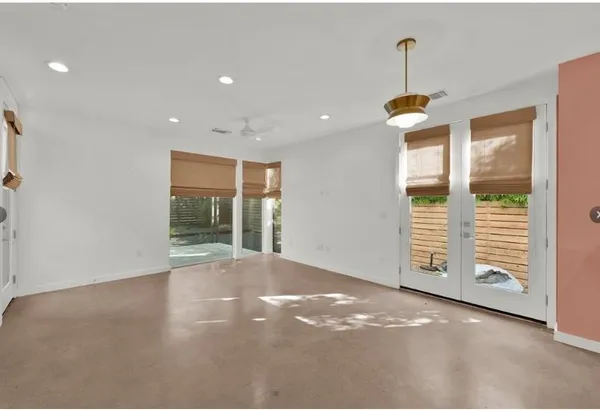 $2,999 | 203 East 46th Street, Austin, TX 78751