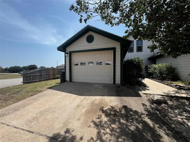 $200,000 | 7582 Kings Trail, Fort Worth, TX 76133
