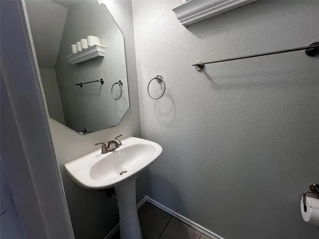 $200,000 | 7582 Kings Trail, Fort Worth, TX 76133