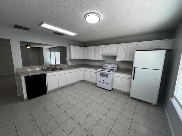 $200,000 | 7582 Kings Trail, Fort Worth, TX 76133