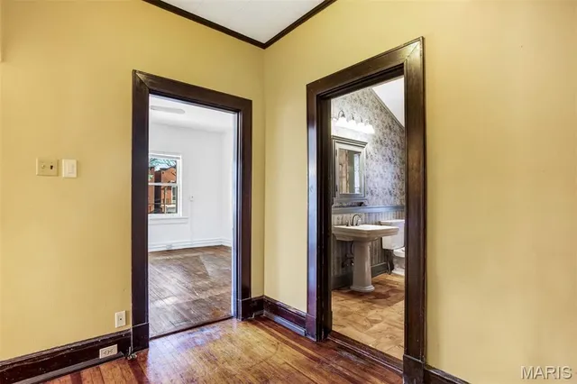 $370,000 | 2625 Arkansas Avenue, St. Louis, MO 63118