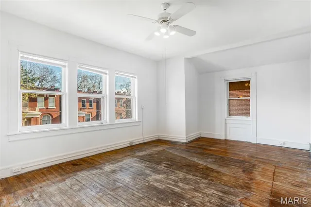 $370,000 | 2625 Arkansas Avenue, St. Louis, MO 63118