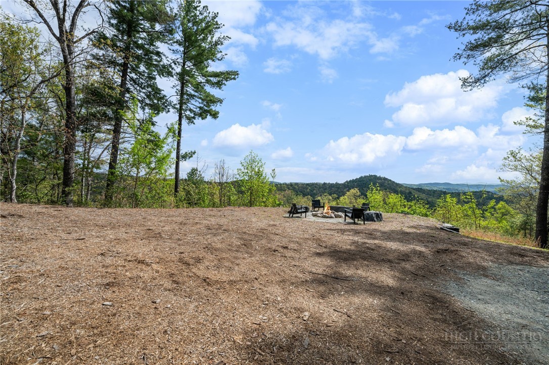 919 Lost Ridge Road Lenoir, NC 28645 - Photo 7 of 40