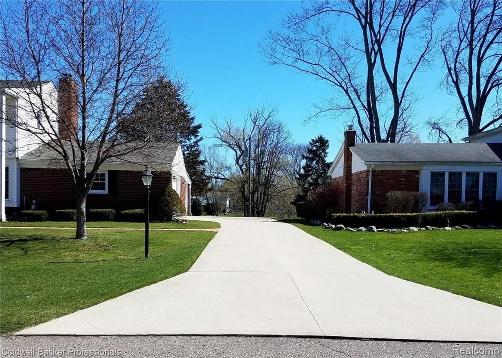 30112 Wicklow Road Farmington Hills, MI 48334 - Photo 3 of 45