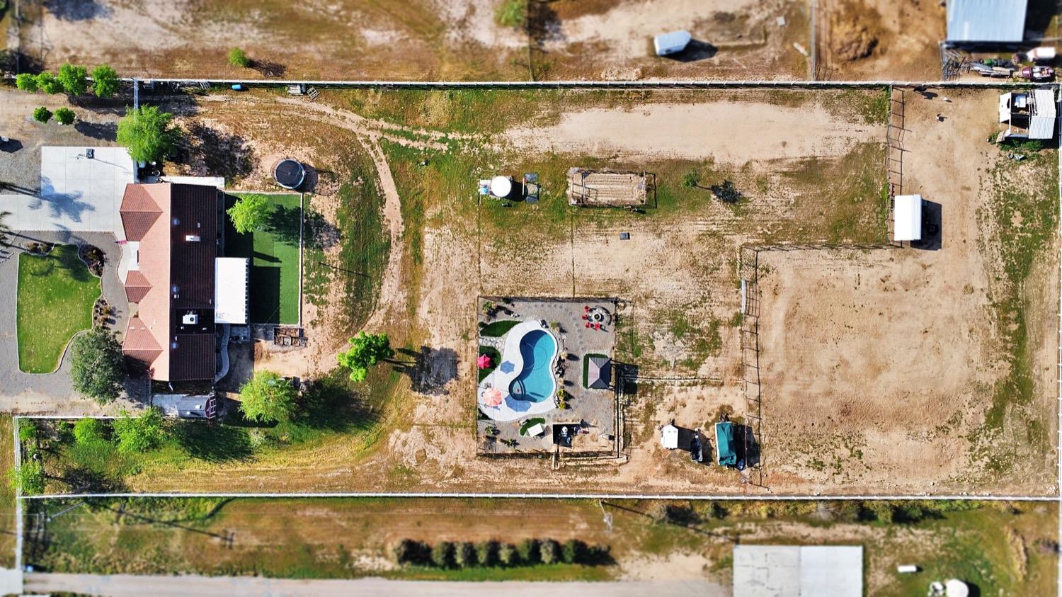 17136 Bonita Road Madera, CA 93636 - Photo 3 of 35 Gallery Image 3