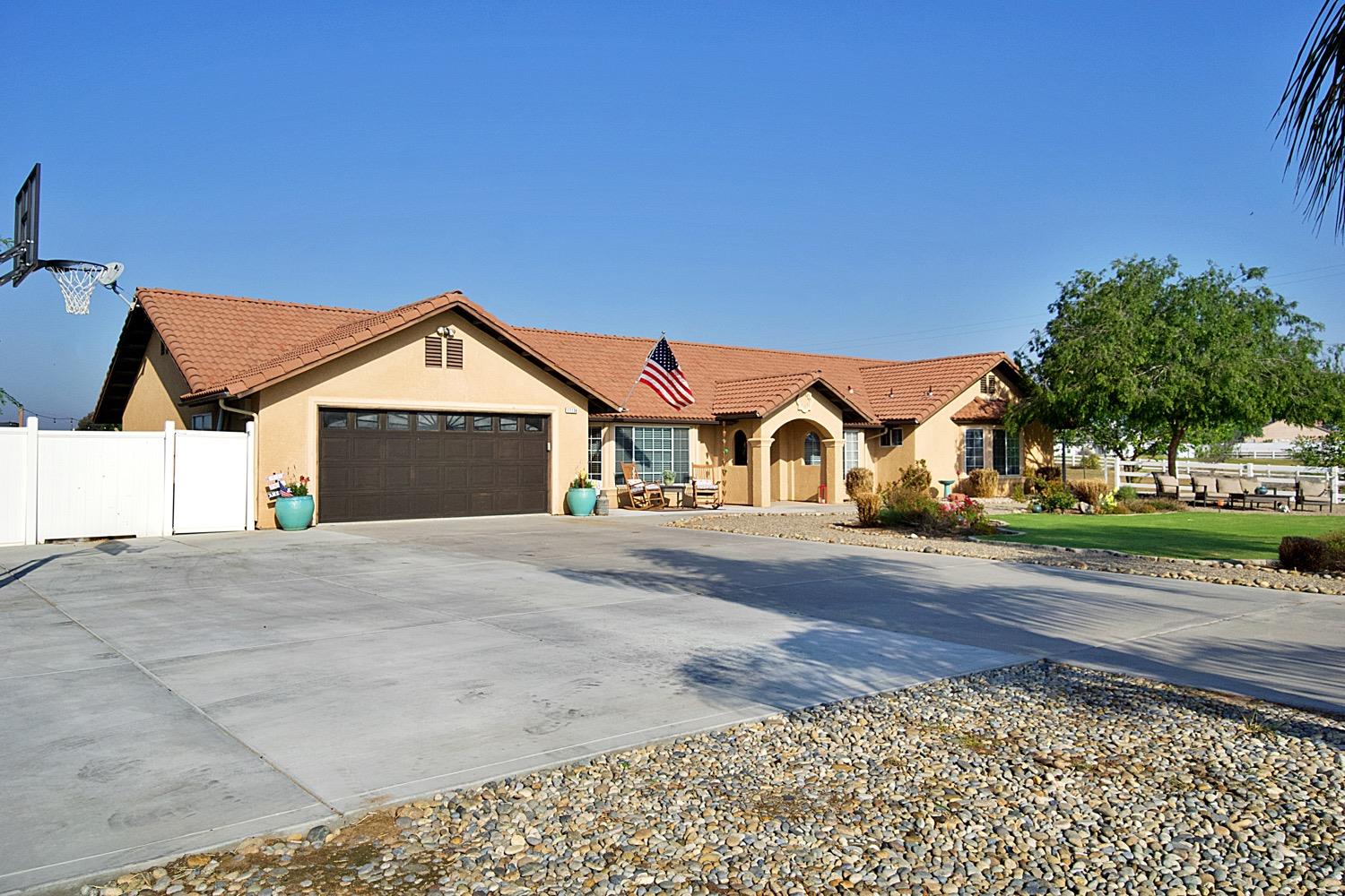 17136 Bonita Road Madera, CA 93636 - Photo 8 of 35 Gallery Image 8