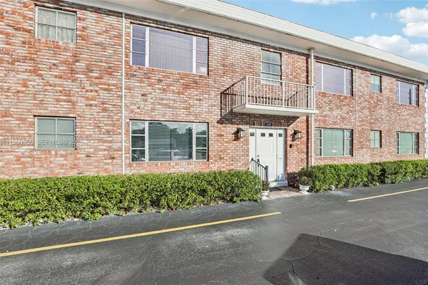 $95,000 | 310 South Cypress Road, Unit 730, Pompano Beach, FL 33060