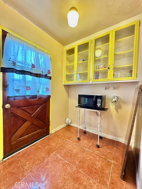 14129 Ragus Street La Puente, CA 91746 - Photo 14 of 33 Laundry Room Attached!